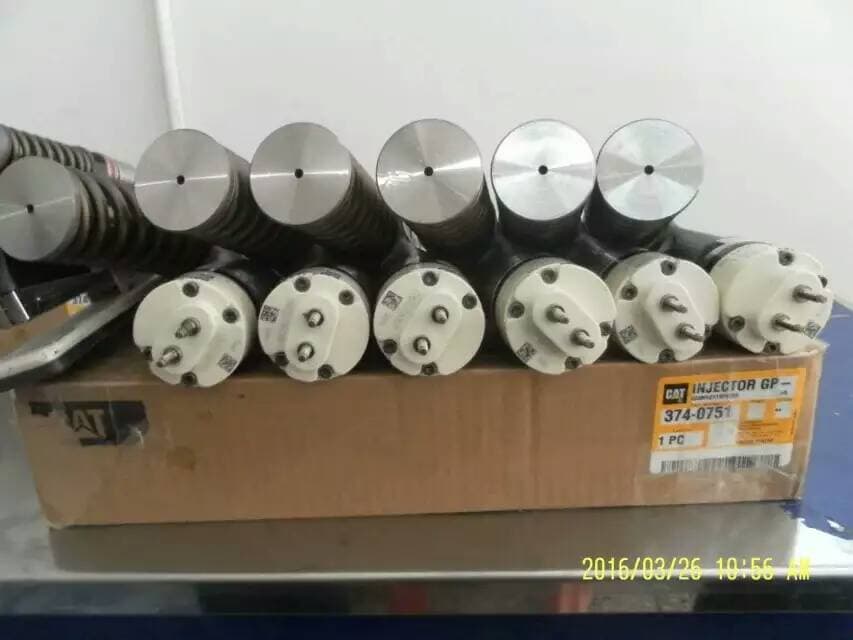 SELL CAT excavator  fuel injection pump